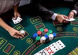 Antarmuka Sakong bibit77 di layar mobile dengan meja kartu